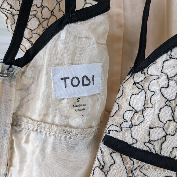 TOBI Lace Peplum Halter Top - Picture 2 of 5